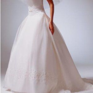 Henry Roth, Wedding Dress, Size  14, Dimond White